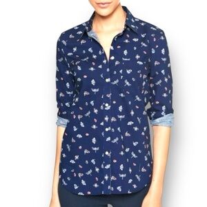GAP | Fitted Boyfriend Navy Blue Button-down shirt. Size M